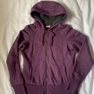 Columbia purple ribbed shaped  zip front hoodie grey sherpa lined hood EUC